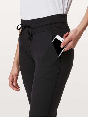 LULULEMON Ready to Rulu Drawstring Jogger, solid black